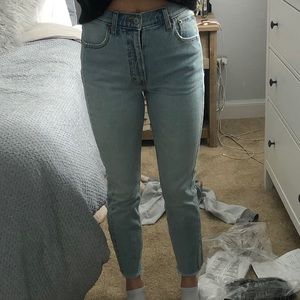 Abercrombie light wash “The Skinny High Rise” jean